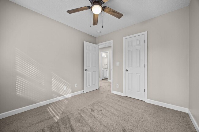 Foto del edificio - 3 Bedroom Duplex in Lillington