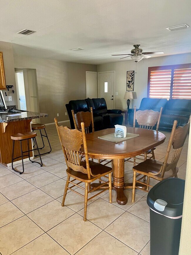 Foto del edificio - Winter 25/26 Furnished Rental - October 1st. through April 30th. (4 month min)