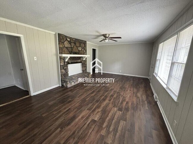 Foto del edificio - 2124 3rd St NW