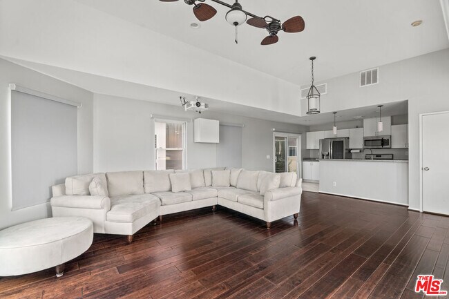 Foto del edificio - 1744 10th St