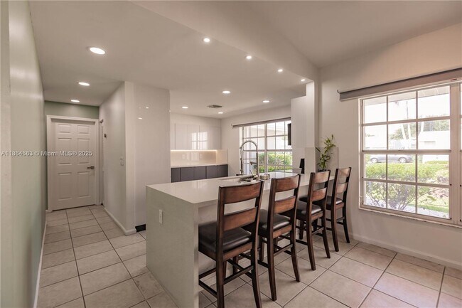 Foto del edificio - 2235 SE 6th Ct