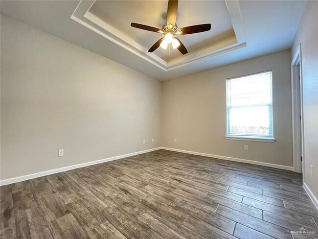 Building Photo - 1424 Alta Vista Dr