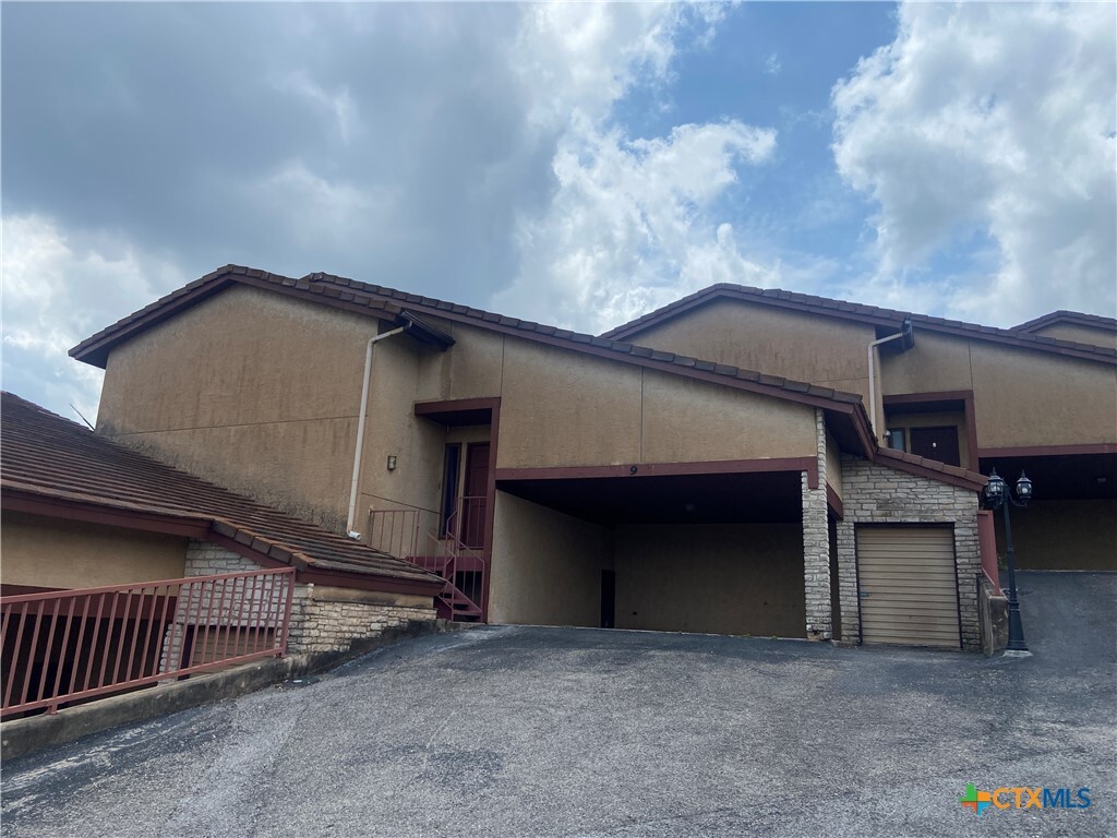 Primary Photo - 116 Campbell Dr