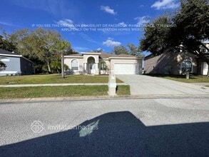 Building Photo - 11011 Lynn Lake Cir