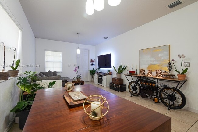 Building Photo - 8933 Southwest 227th Terrace Apt #8933, Cu...
