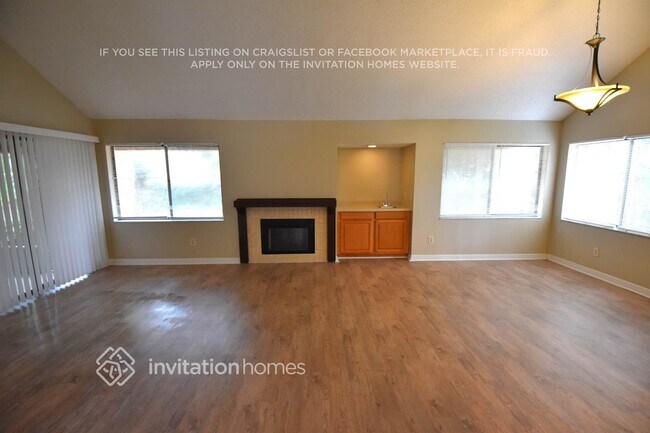 Foto del edificio - 126 W York Ct