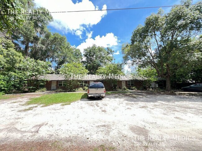 Foto del edificio - 6101 SE Foss Rd