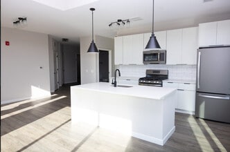 Building Photo - Ascend at Greenfield