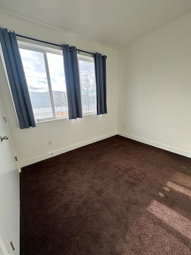 Foto del edificio - GORGEOUS Home!!!!