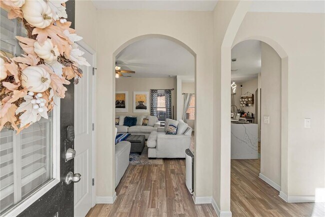 Building Photo - 62 Timberland Trace Way