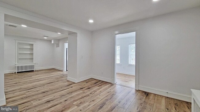 Building Photo - 1712 Mt Vernon Ave