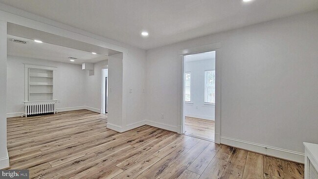 Foto del edificio - 1712 Mt Vernon Ave