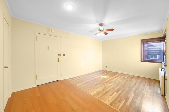 Photo - Hudson Terrace E7 -  1/Bdrm 1/Bath Apartment