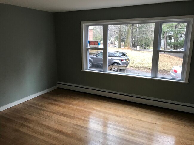 Building Photo - 807 Triphammer Rd