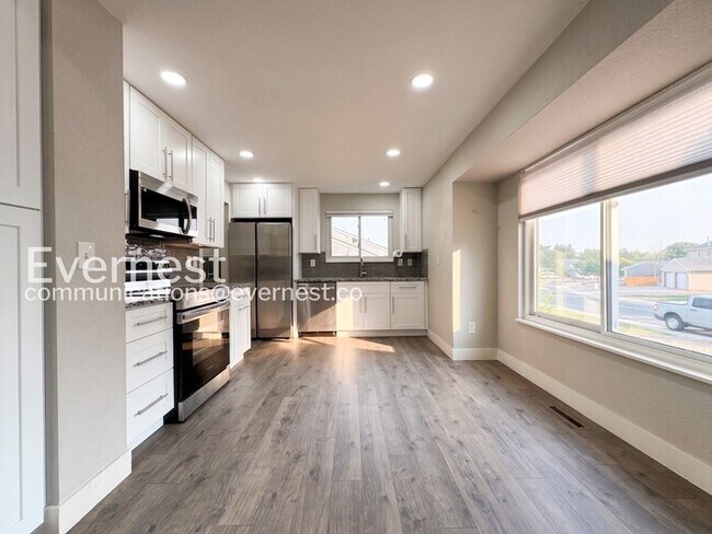 Foto del edificio - 18354 E Crestline Cir