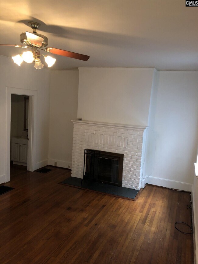 Building Photo - 205 S Pickens St