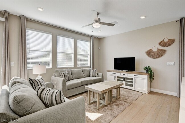 Foto del edificio - 10029 Luna River Ave