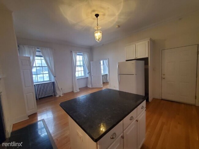 Building Photo - 1 br, 1 bath Condo - 61 Hancock St