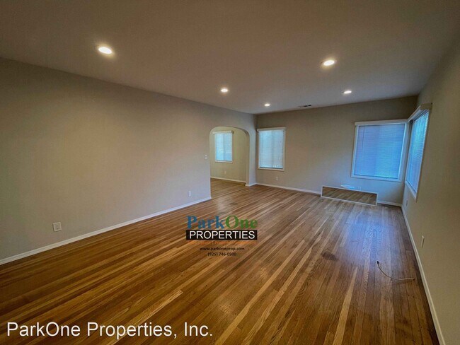 Building Photo - 2 br, 2 bath House - 600 D Street