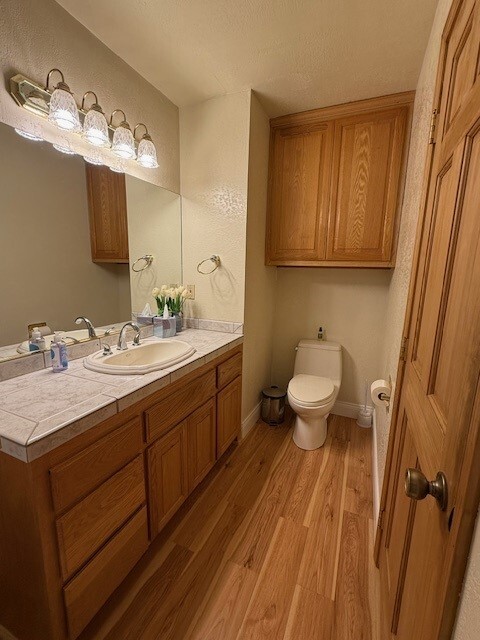 Building Photo - 890 Alameda Ave