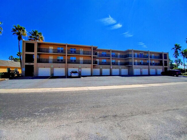 Foto del edificio - 115 E Coronado Dr