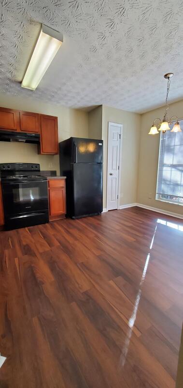 Building Photo - 2452 Piering Dr