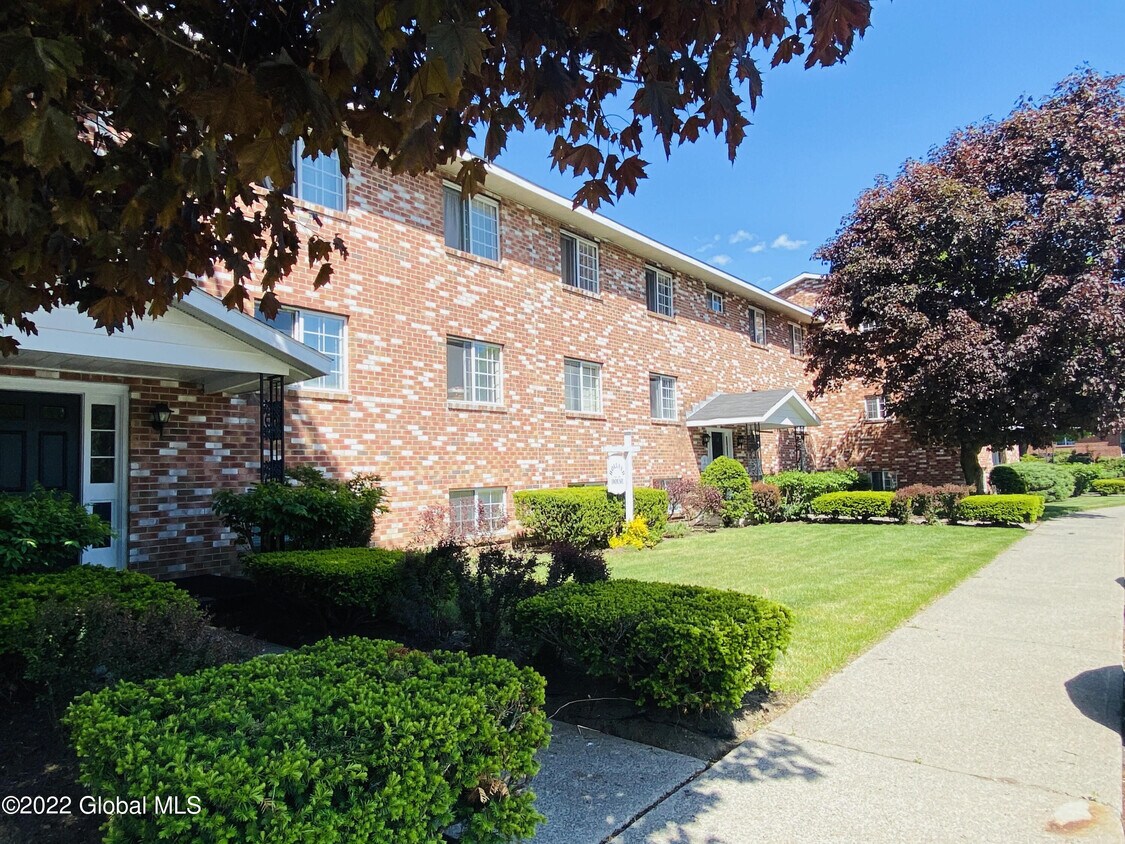 Foto del edificio - 2568 Western Ave