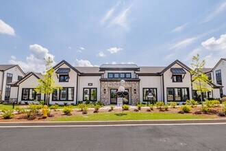 Building Photo - Evolve at Homestead