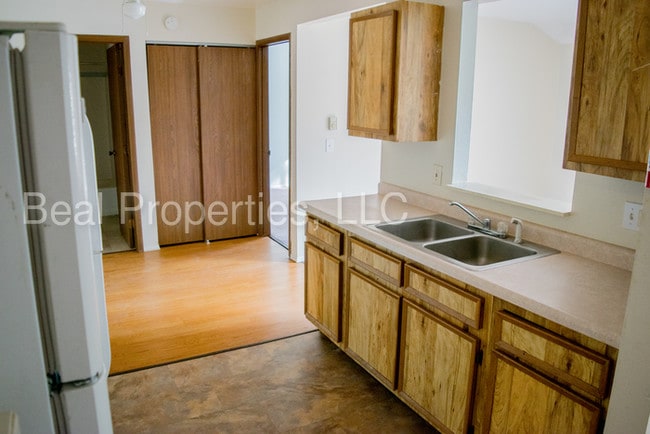 Building Photo - 5739 Dorr St