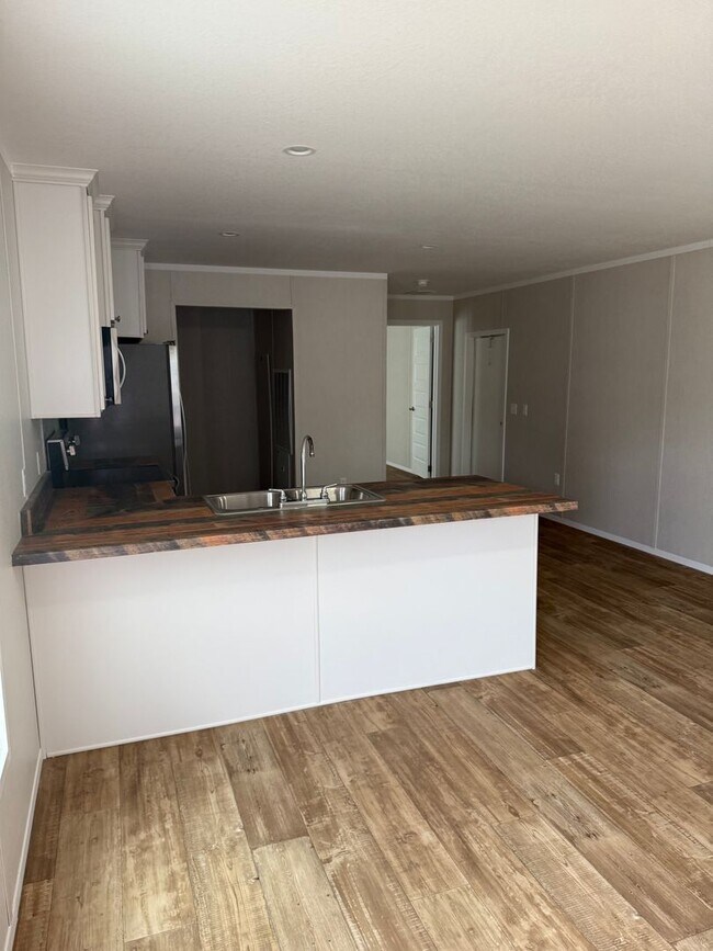 Building Photo - BRAND NEW-3 Bedroom / 2 Bath-LUXURY MOBILE HOME $ 1500 m/o