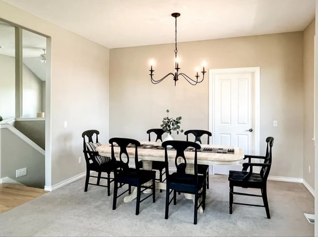 Building Photo - Wonderful 4 bed, 3 bath house with Eco friendly Solar Panels - Get Half Off Your First Month's Rent!