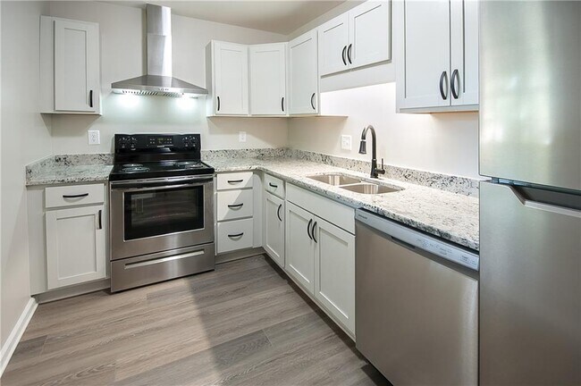 Foto del edificio - 3117 Colonial Way