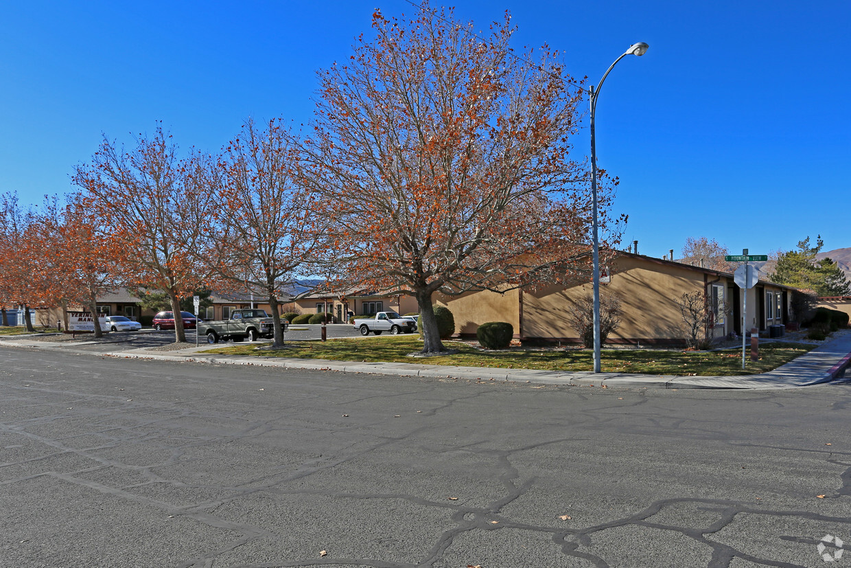 Foto del edificio - Yerington Manor Apartments