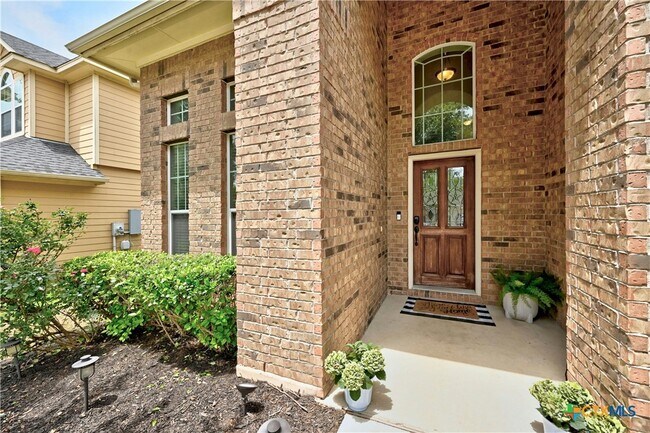 Building Photo - 130 Farm House Rd