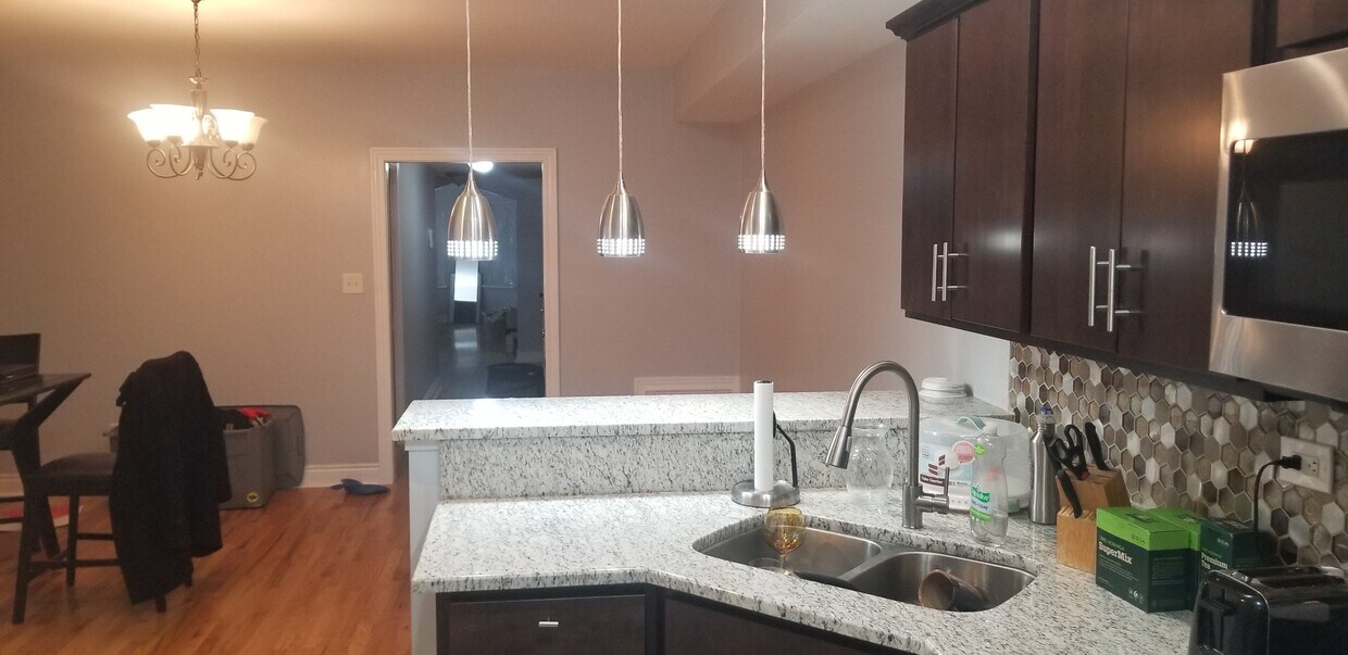 Foto principal - 7724 S Phillips Ave