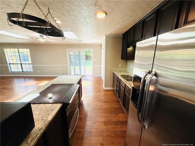 Foto del edificio - 6927 Wickersham Rd