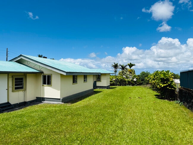 Building Photo - 1249 W Kawailani St
