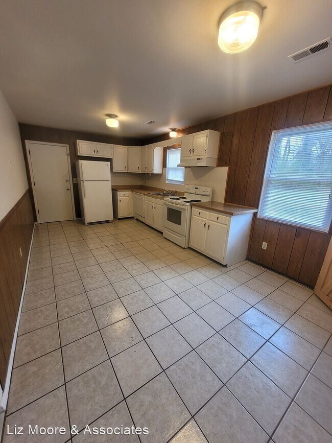 Building Photo - 3 br, 2 bath House - 7080 Margaret Drive