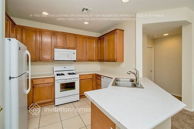 Building Photo - 1810 Running Fawn Ct
