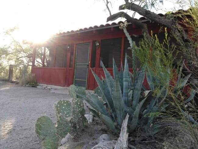 Building Photo - 4051 N Soldier Trail