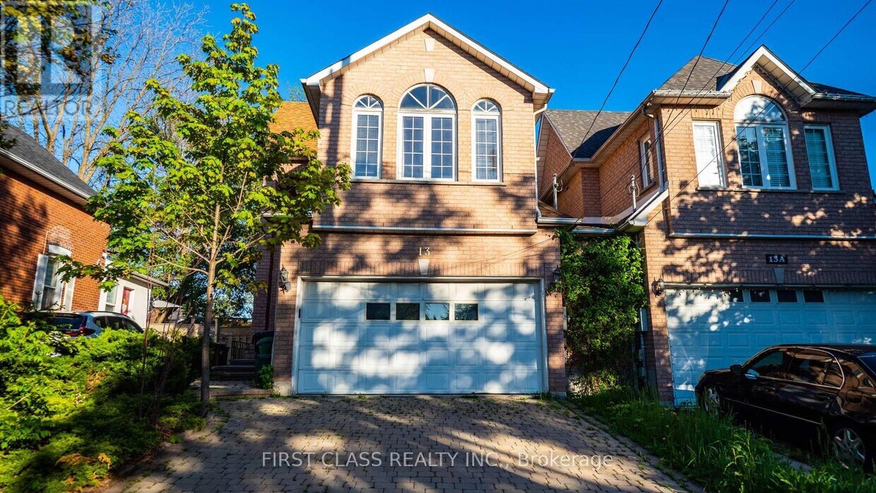 Primary Photo - 13 Princess St