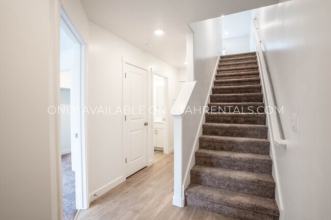 Building Photo - 329 S 1110 W