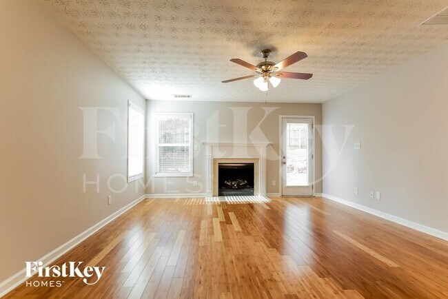 Foto del edificio - 425 Little Creek Rd SE