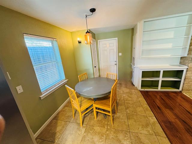 Foto del edificio - 2615 Gladiolus Ln