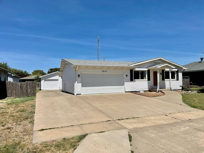 Foto del edificio - 1317 E Minneapolis Ave