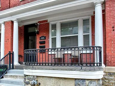 Foto del edificio - 10 E James St