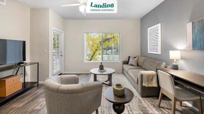 Foto del edificio - 5210 E Hampton Ave