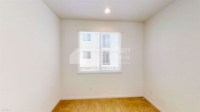 Foto del edificio - 3 br, 2 bath Condo - 4716 Norris Canyon Ro...
