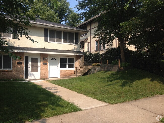 Building Photo - 3520 S Holmes Ave