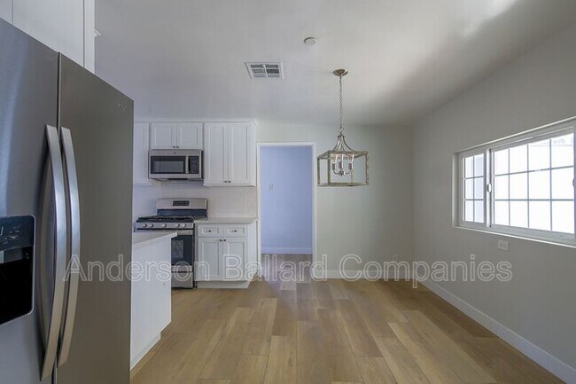 Foto del edificio - 4360 Ocean View Blvd